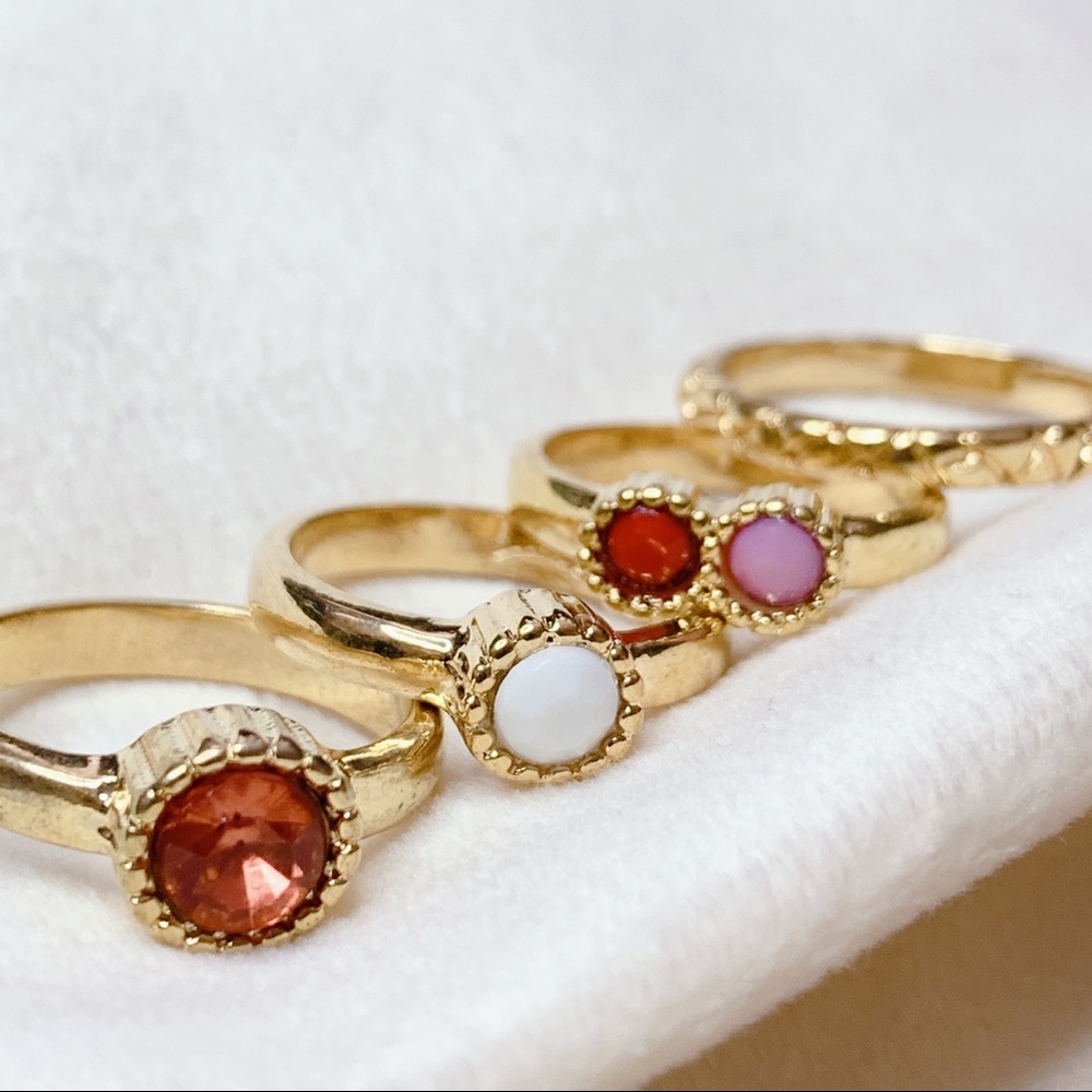 ❣️$25/3❣️ Four Rhinestones Ring Set